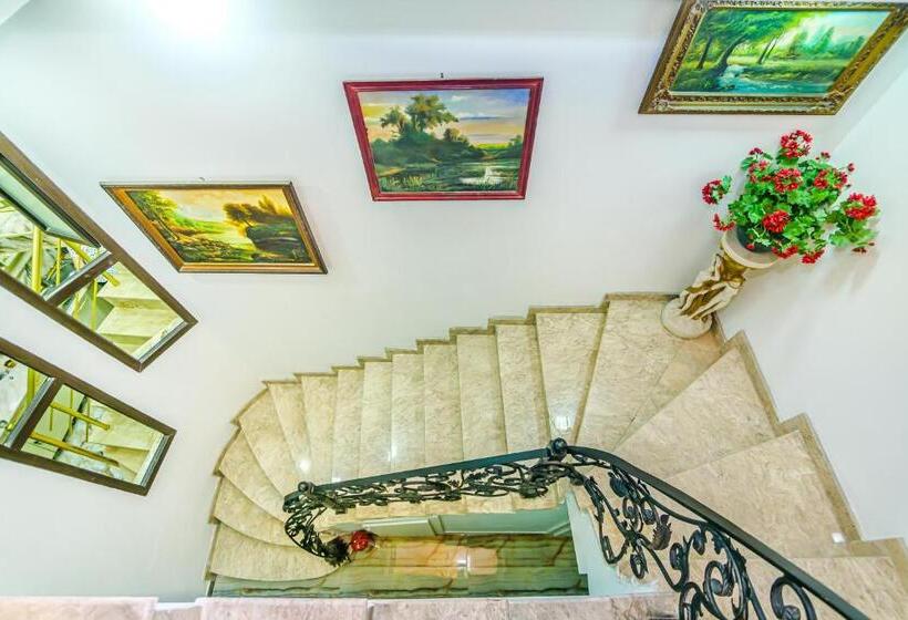 هتل Sera Boutique