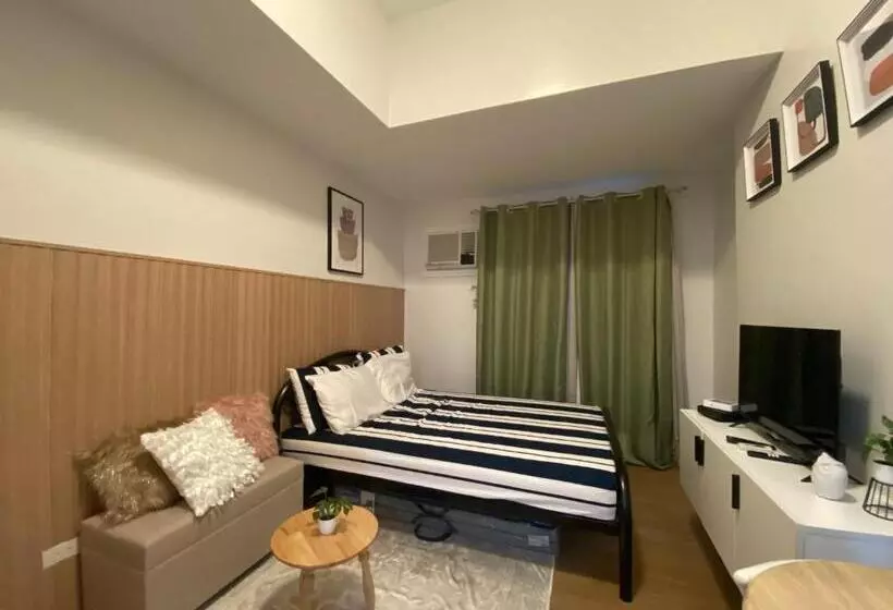 Stephen’s Space At The Loop Tower