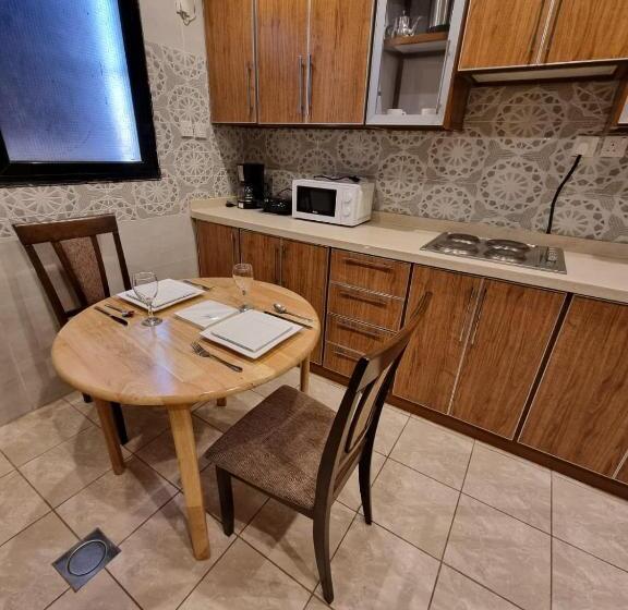 نبراس الفارس