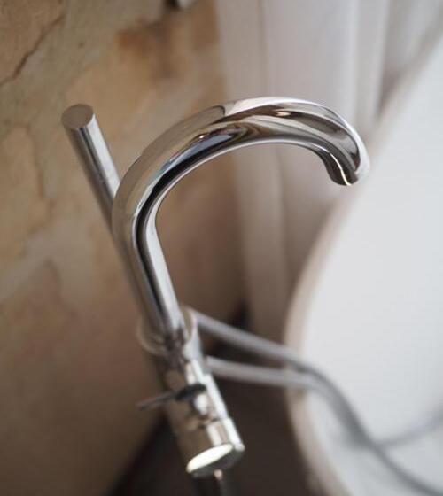 تختخواب و صبحانه At Home In Arles