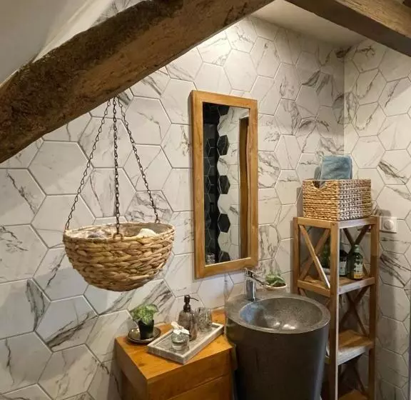 ベッドアンドブレックファースト Chambre Confortable