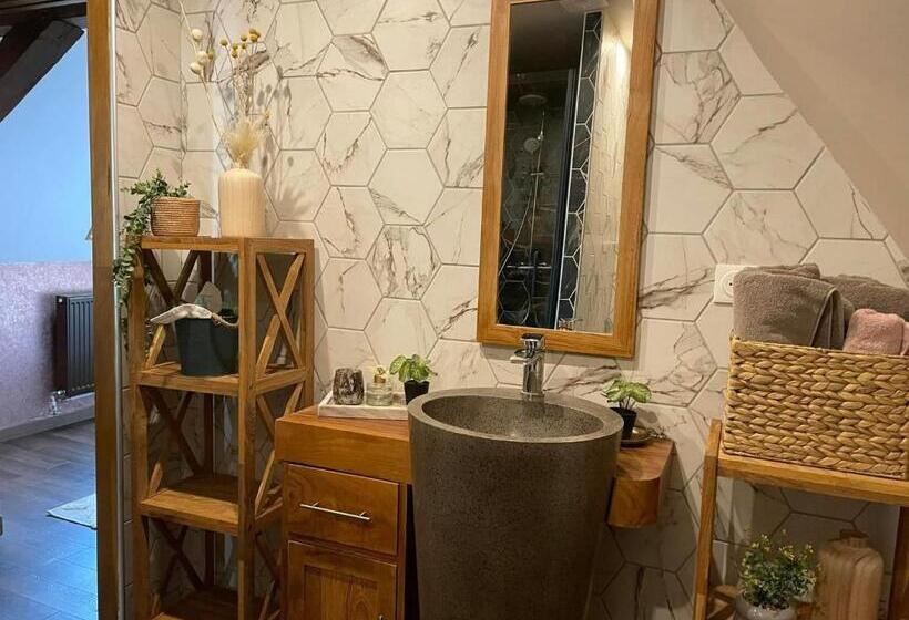 تختخواب و صبحانه Chambre Confortable