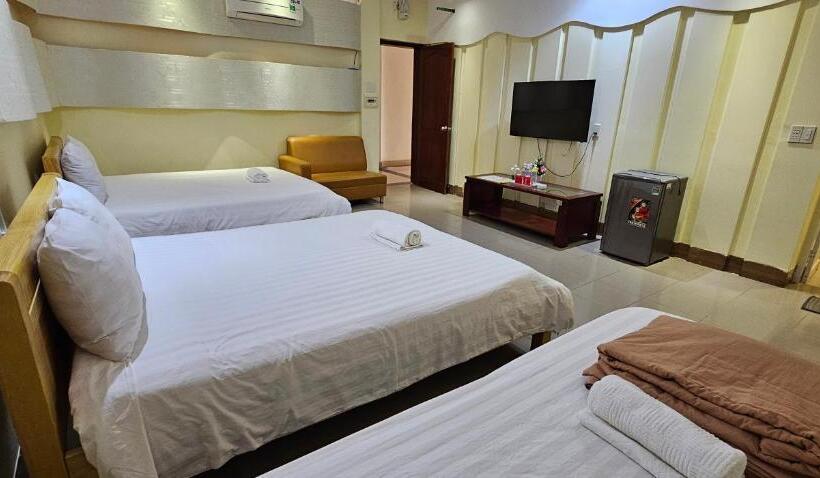 هتل Khách Sạn Lake Side Palace   Bờ Hồ