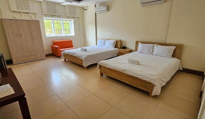 هتل Khách Sạn Lake Side Palace   Bờ Hồ