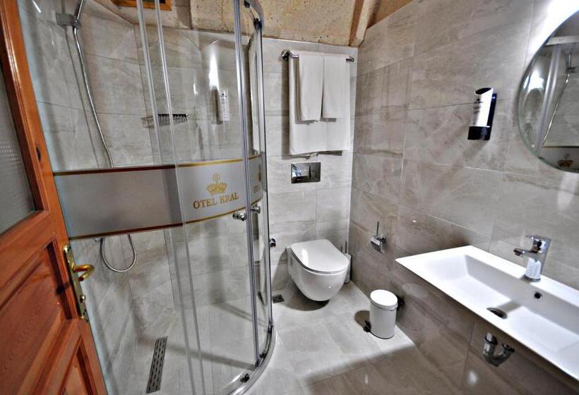 هتل Kral Boutique