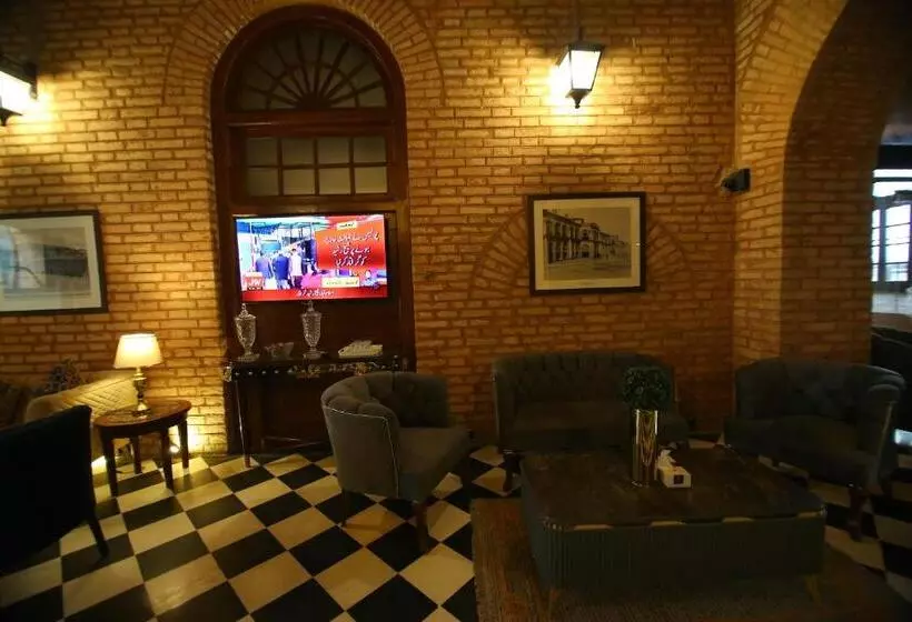 هتل Peshawar Barracks Estb 1867