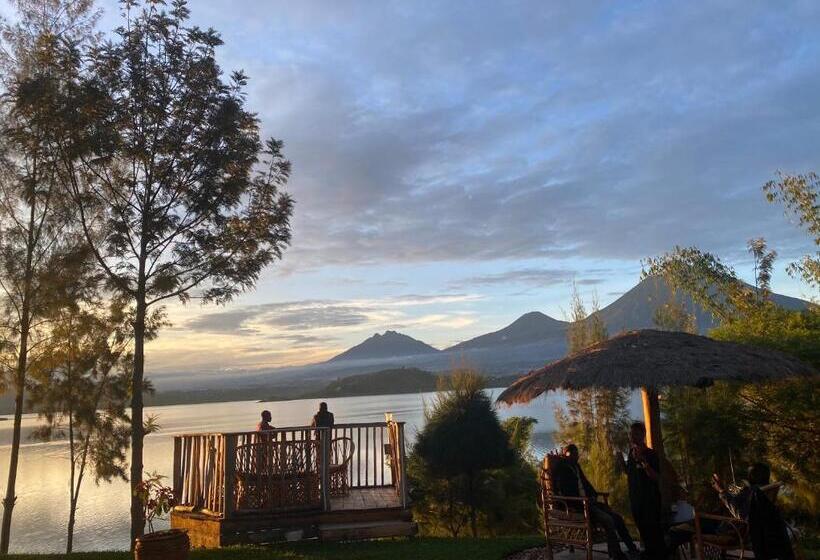 هتل Ruhondo Beach Resort