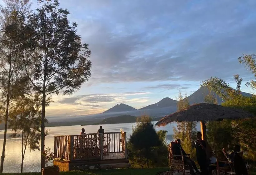 هتل Ruhondo Beach Resort