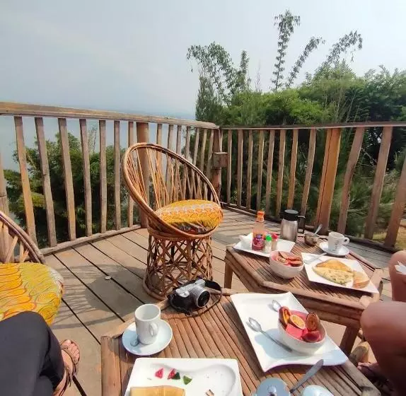 هتل Ruhondo Beach Resort