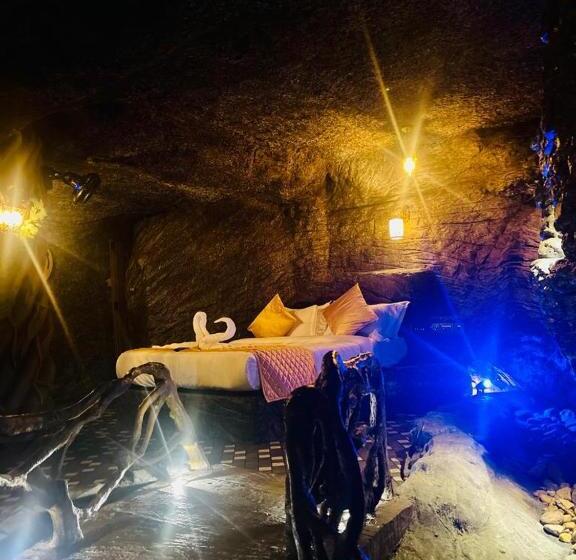 فندق Skylark Holidays Premium