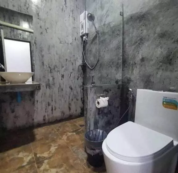 Lanta Long Beach Hostel
