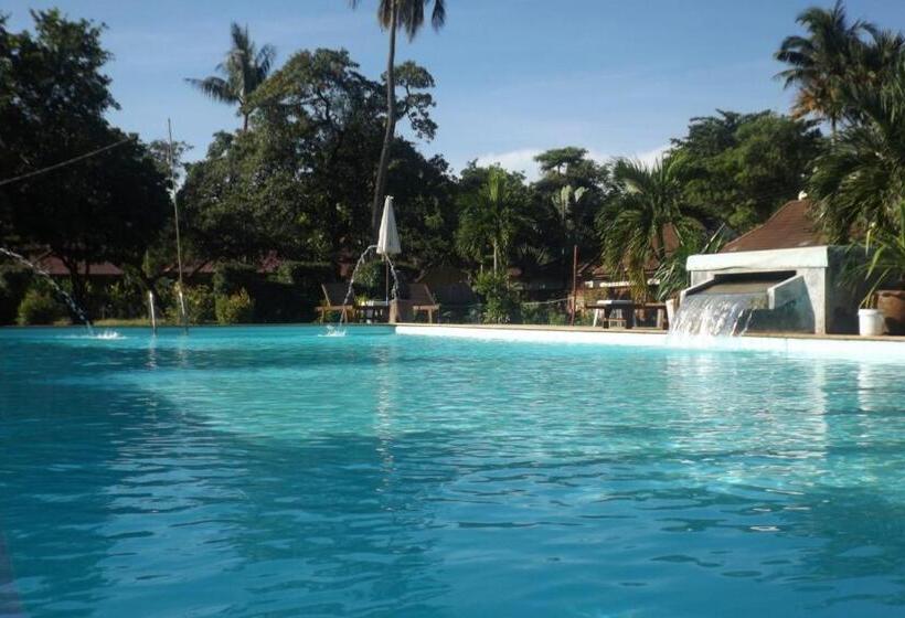 Lanta Long Beach Hostel