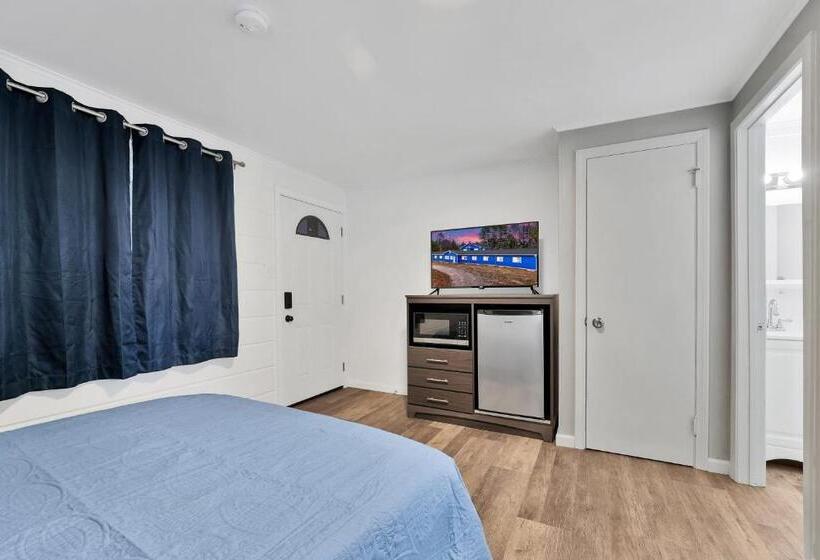 مُتل The Blue Anchor Unit #7