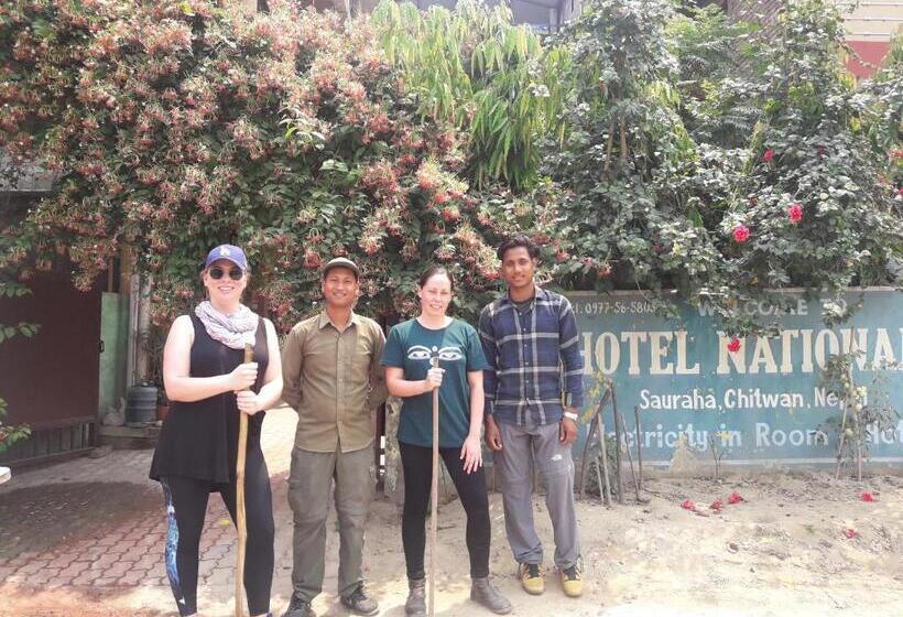 پانسیون Nikunj Safari Guest House Sauraha  A Place Where You Can Book Jungle Wildlife Safari