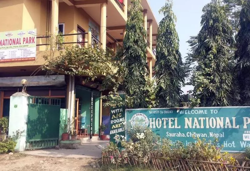پانسیون Nikunj Safari Guest House Sauraha  A Place Where You Can Book Jungle Wildlife Safari