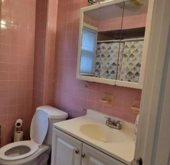 ペンション Pine Private Room A Free Parking/travel Nurses/nyc