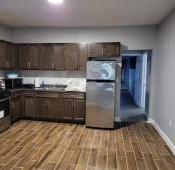 Пансион Pomona Rm#3, 1st Floor Near Ewr Airport/nyc/ny