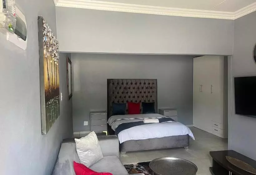 پانسیون Ubuntu Lifestyle Estate