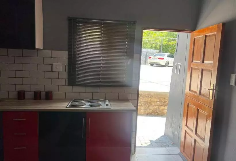 پانسیون Ubuntu Lifestyle Estate