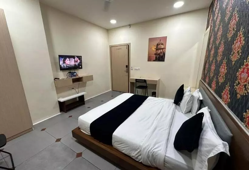 ホテル Atithi Inn