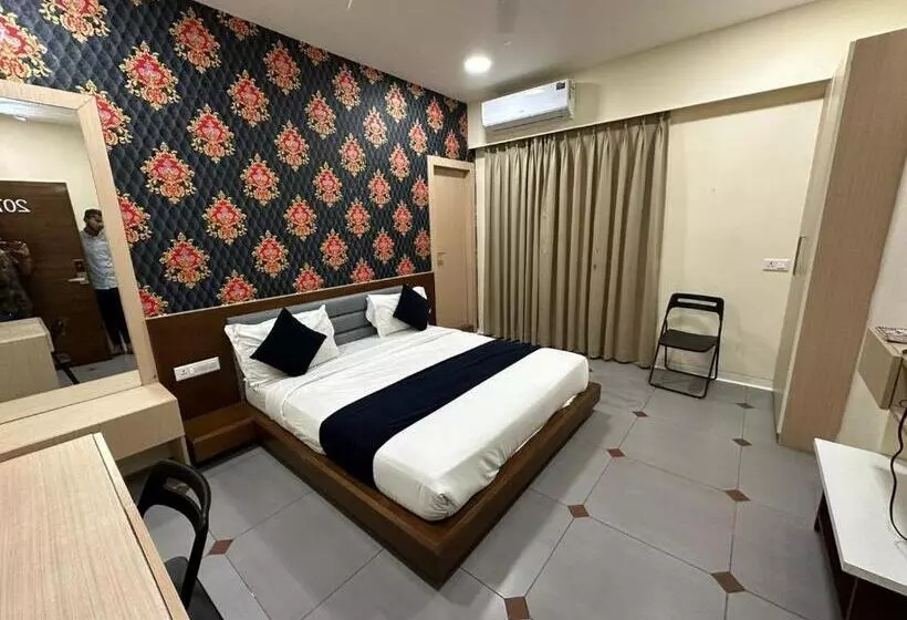 ホテル Atithi Inn