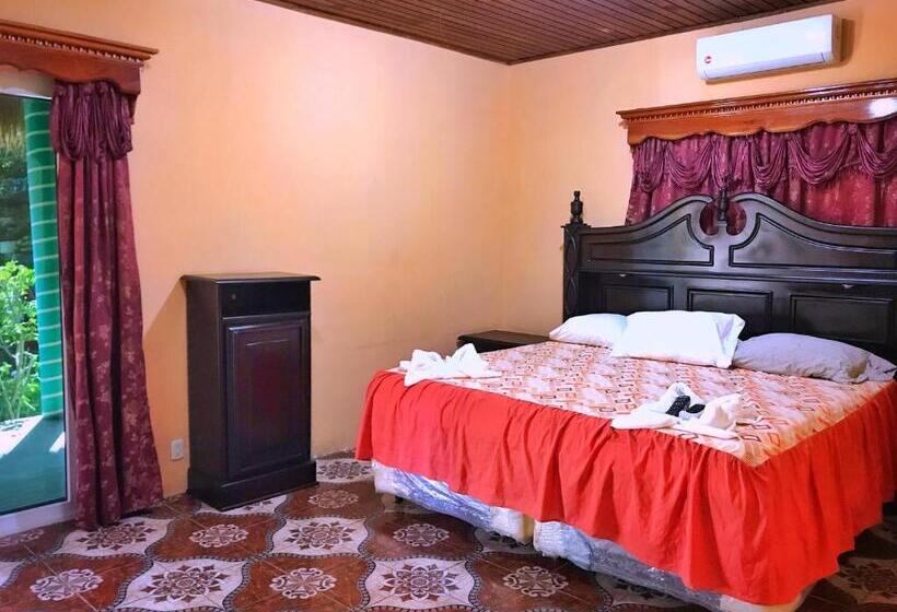 هتل Brunette Beach