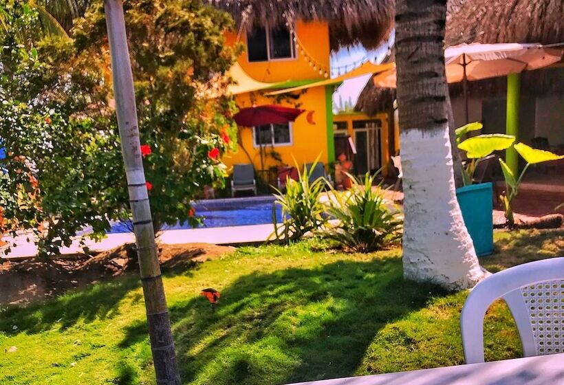 هتل Brunette Beach