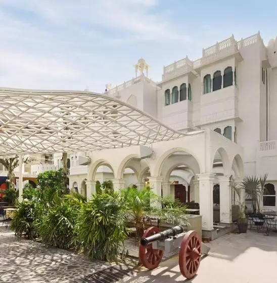 هتل Dyore House By Bharat Mahal Palace