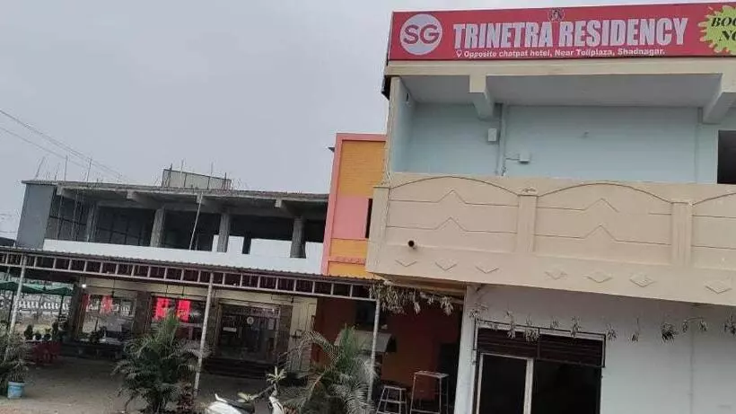 Hotelli Oyo Sg Trinetra Residency