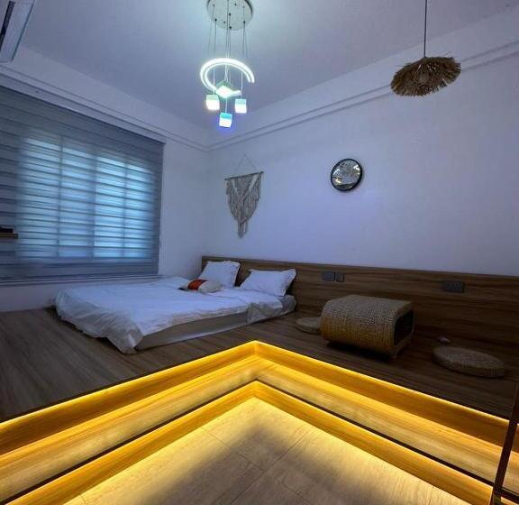 Hotel There Is A Yard