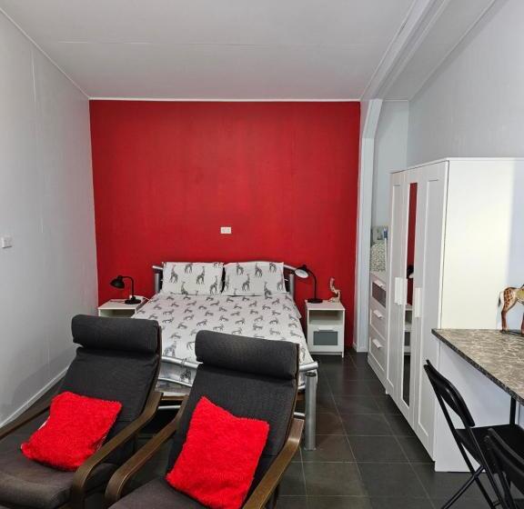 Пансион Linger On Logan