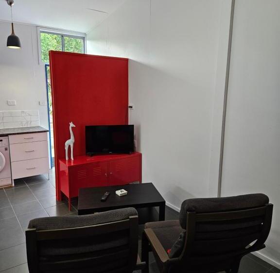 Пансион Linger On Logan