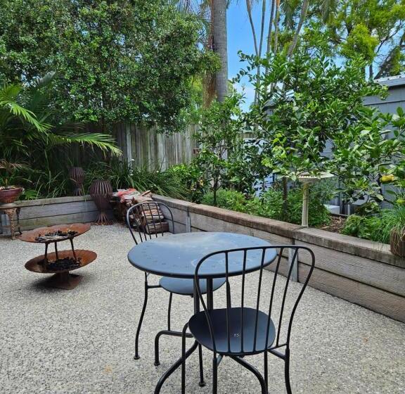 Пансион Linger On Logan