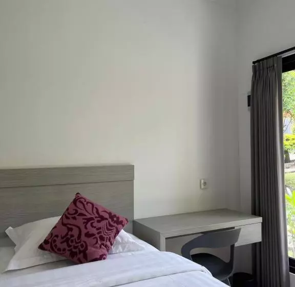 ペンション New W Guest House