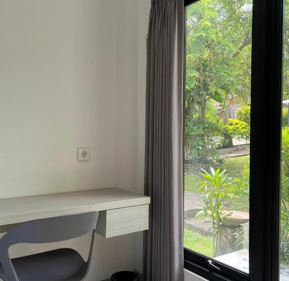 Пансион New W Guest House