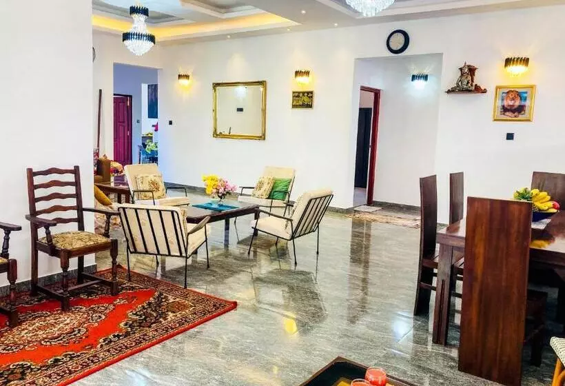 Majatalo Queen S Villa