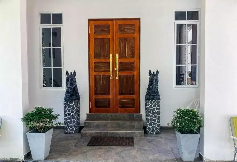 Majatalo Queen S Villa