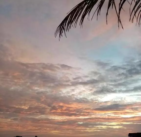 پانسیون The Beach Gate Villa