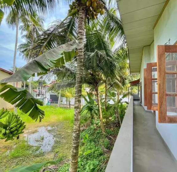 پانسیون The Beach Gate Villa