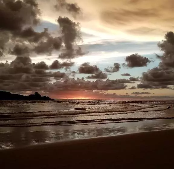 پانسیون The Beach Gate Villa