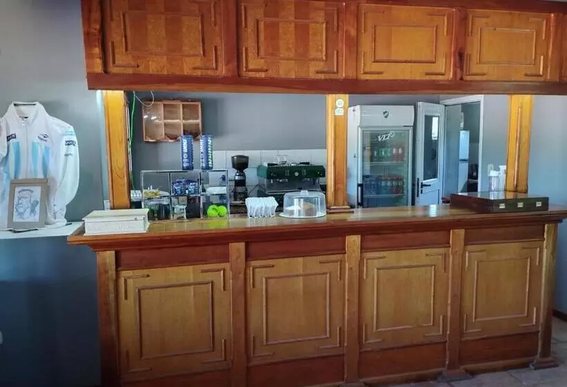 Verónica Lawn Tennis Hotel & Resto