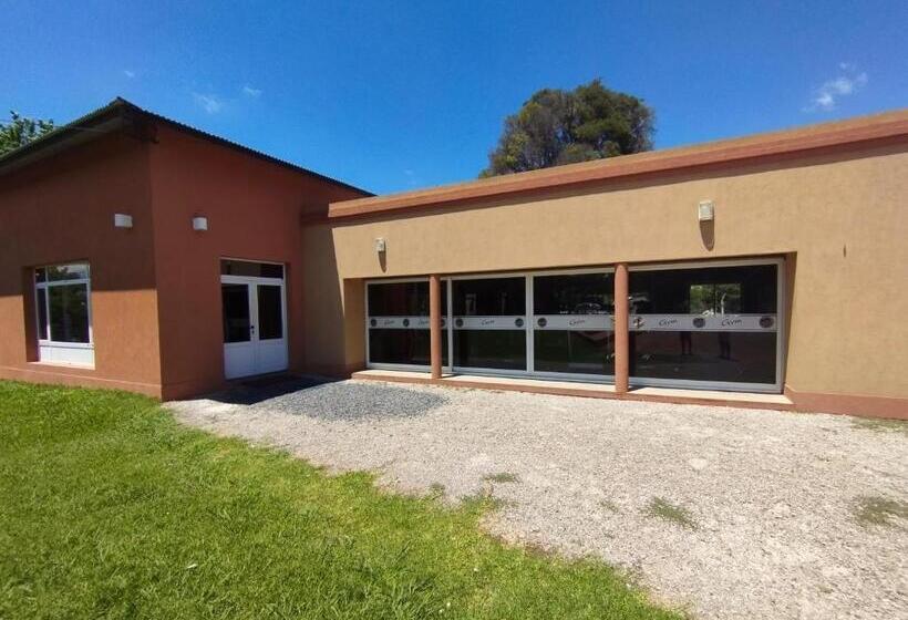 Verónica Lawn Tennis Hotel & Resto