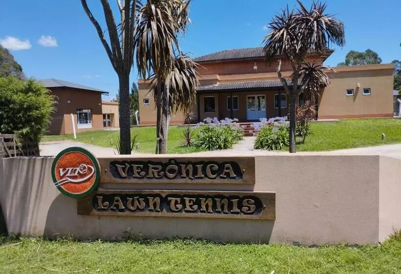 Verónica Lawn Tennis Hotel & Resto