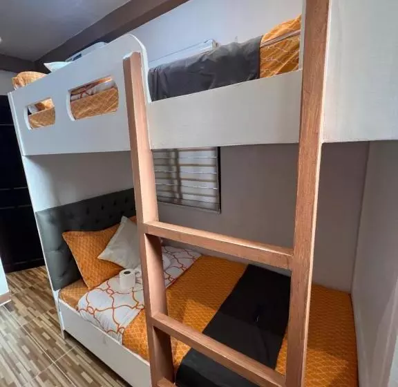 ユースホステル Jmcl Residences