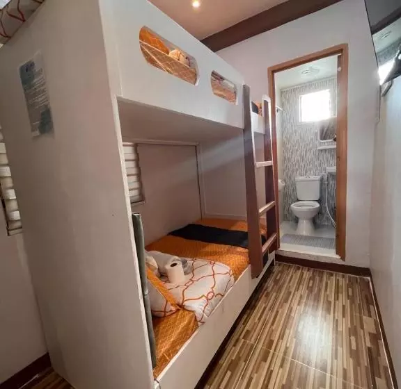 ユースホステル Jmcl Residences