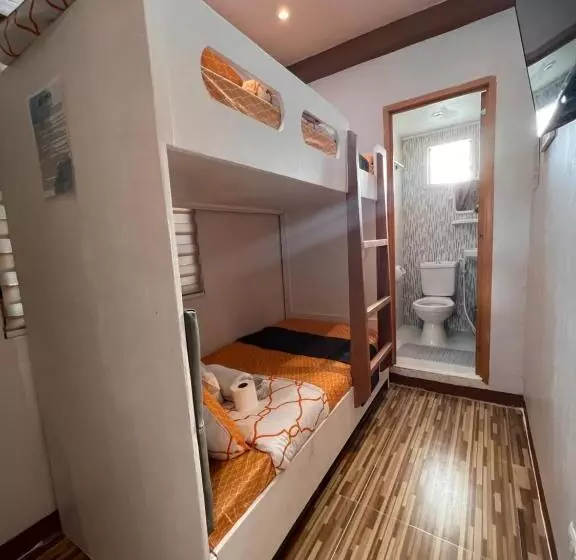 ユースホステル Jmcl Residences