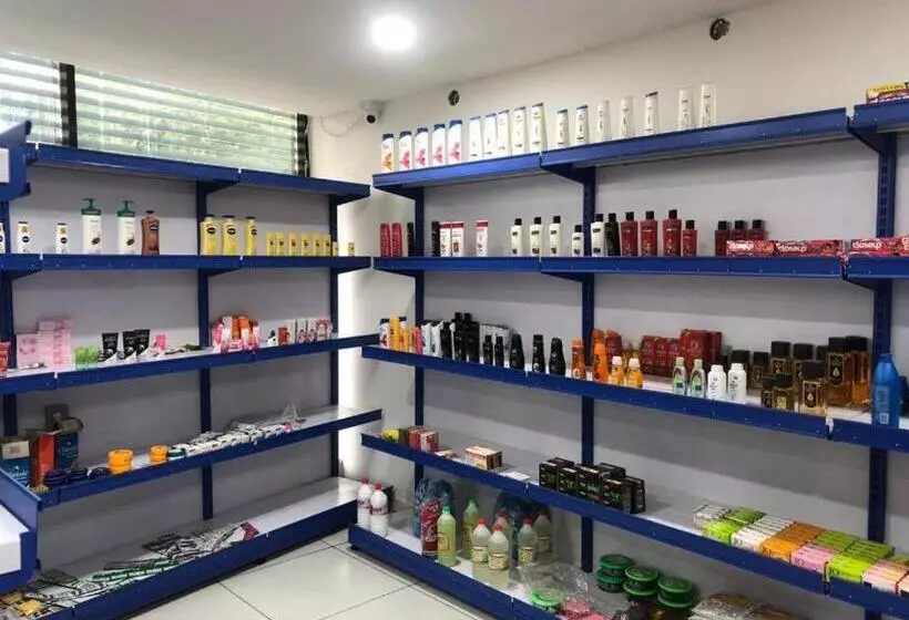 ベッドアンドブレックファースト Infinity Penthouse With Pool, Sauna, Gym