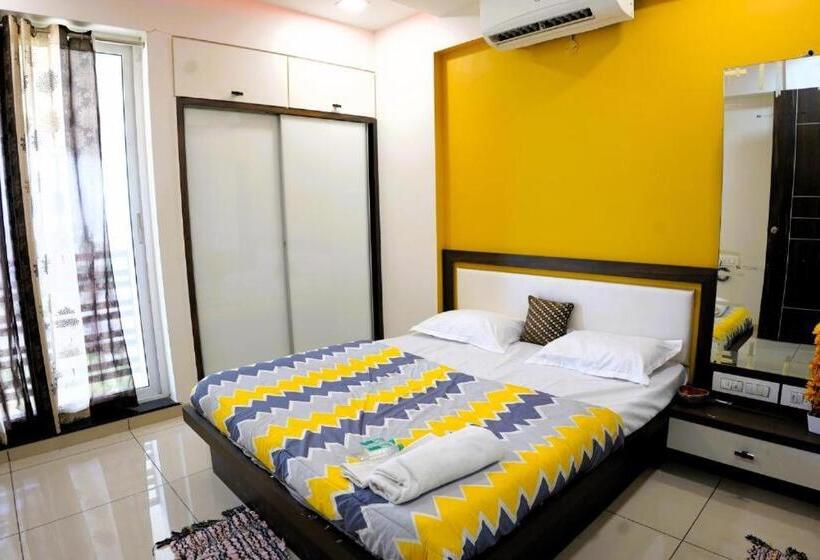 Bed and Breakfast Infinity Penthouse With Pool, Sauna, Gym