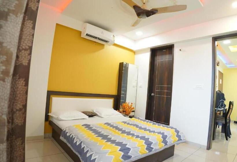 Bed and Breakfast Infinity Penthouse With Pool, Sauna, Gym