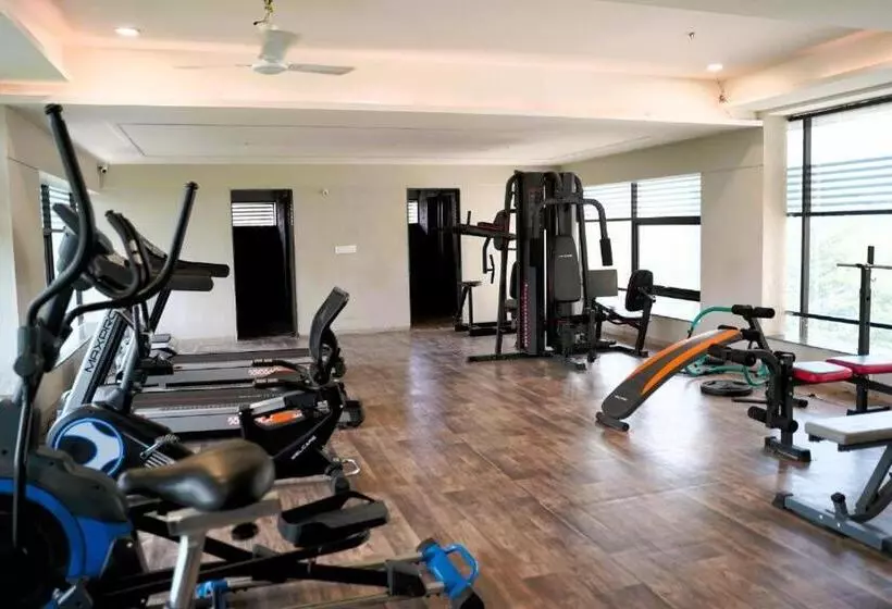 ベッドアンドブレックファースト Infinity Penthouse With Pool, Sauna, Gym